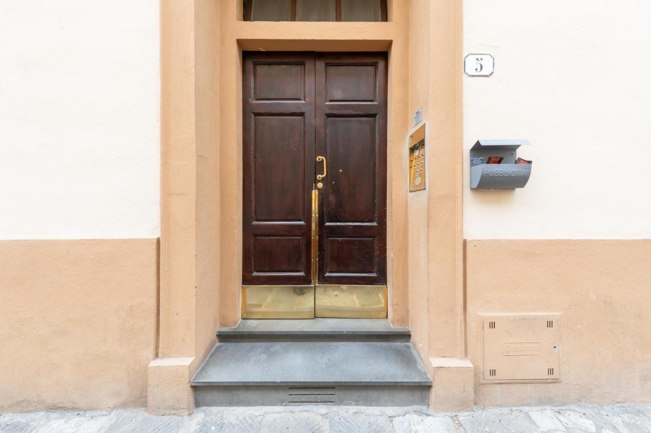 Guesthost - Fortezza Cozy And Quiet Flat Флоренция Екстериор снимка